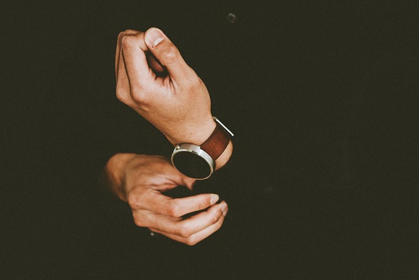 comment régler une montre Accutime