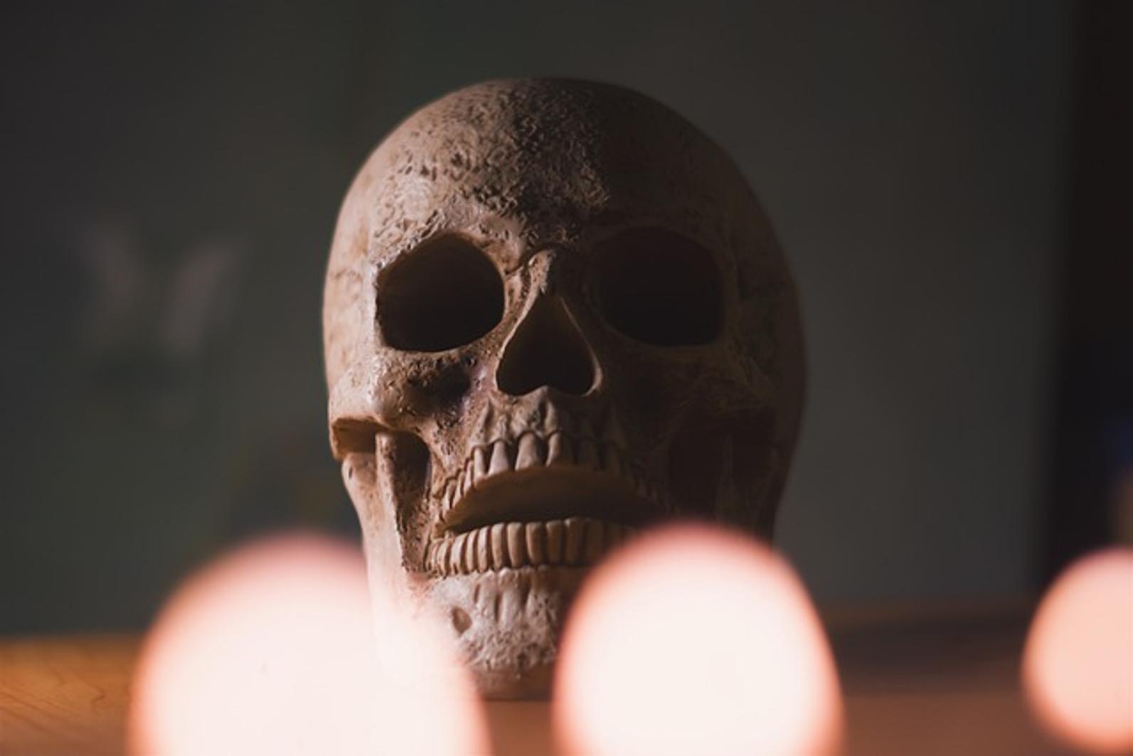 Dubai Halloween Drohnenskelett